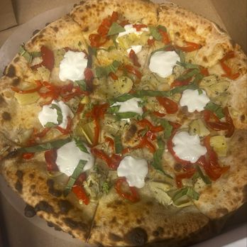 Pizaro's Pizza - Custom pie (it tastes much more flavorful than it looks) - Pizza Near Me - Houston, Texas Pizaro's Pizza - Custom pie (it tastes much more flavorful than it looks) - Pizza Near Me - Houston, Texas