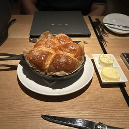 Rolls with 2 kinds of butter Rolls with 2 kinds of butter