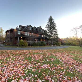 Hotel Mountain Brook - The main building - Bed & Breakfast Near Me - Tannersville, New York