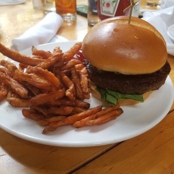 Nose Dive - beyond meat burger and sweet potato fries - Gastropubs Near Me - Greenville, South Carolina