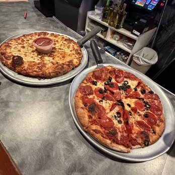 Steis's Village Inn - Bars Near Me - Lexington, Michigan