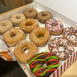 Dunkin' - Dozen Donuts