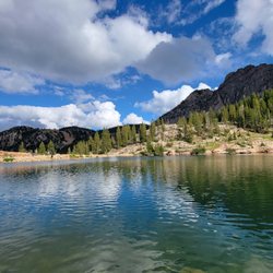 Cecret Lake