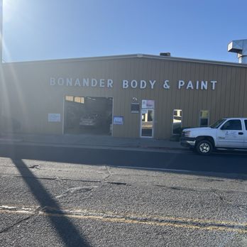 Bonander Body and Paint - Body Shop - Body Shops Near Me - Turlock, California Bonander Body and Paint - Body Shop - Body Shops Near Me - Turlock, California