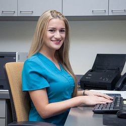 Smart Smile Dentistry - Dentist in Gainesville Florida
Kelly - Management
www.smartsmiledentistry.com