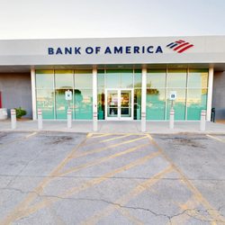 Bank of America Financial Center - Storefront