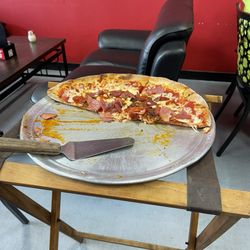Angelo's Picnic Pizza