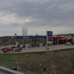 Sunoco - Overall view facing southeast at the station, from North Territorial Road.
