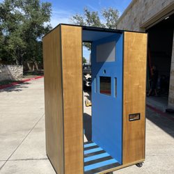 Custom photo booths for iconic spaces.