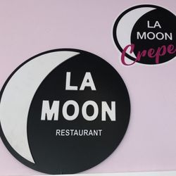 La Moon Crepes - Logo's  history
