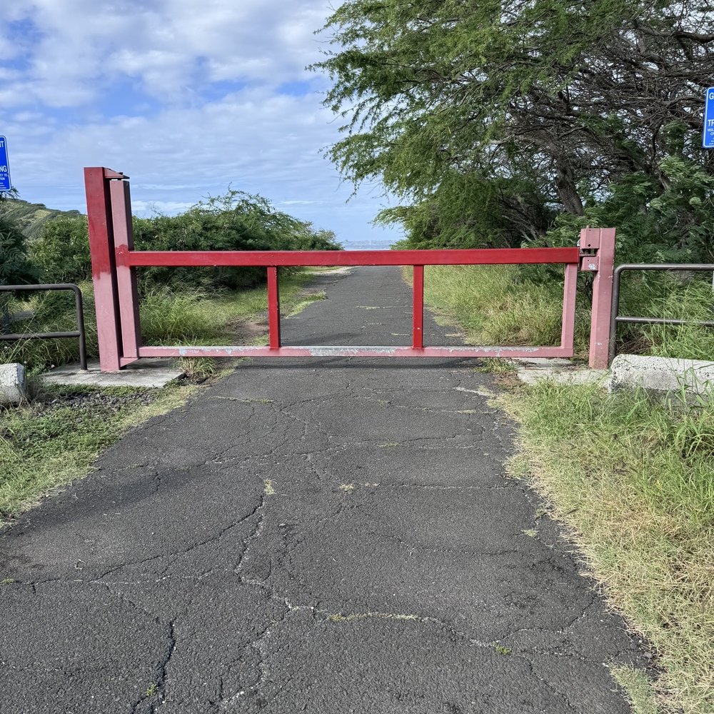 Hanauma Bay Trail - Hiking Near Me - Honolulu, Hawaii