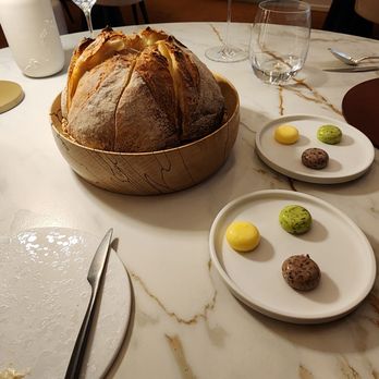 Le Millénaire - Bread with accoutrements - French Near Me - Reims, 51