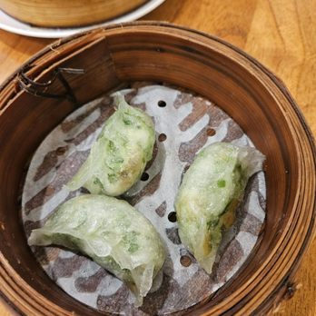 Tim Ho Wan - Steamed Shrimp and Chives. Nice thin shell which was nice. - Dim Sum Near Me - Honolulu, Hawaii