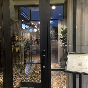 Piattello Italian Kitchen - Piatello Italian Kitchen.  Front door. - Pizza Near Me - Fort Worth, Texas