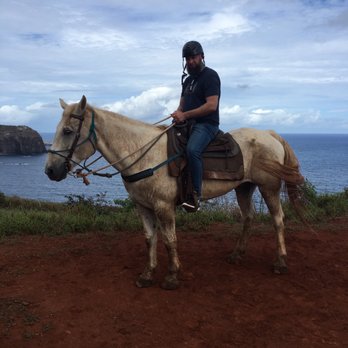 Circle M Ranch - DW and I - Horseback Riding Near Me - Wailuku, Hawaii Circle M Ranch - DW and I - Horseback Riding Near Me - Wailuku, Hawaii