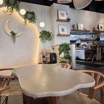 Luna Bistro Cafe - New American Near Me - Long Beach, California Luna Bistro Cafe - New American Near Me - Long Beach, California