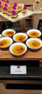 Oscar's @ Conrad Singapore Marina Bay by null