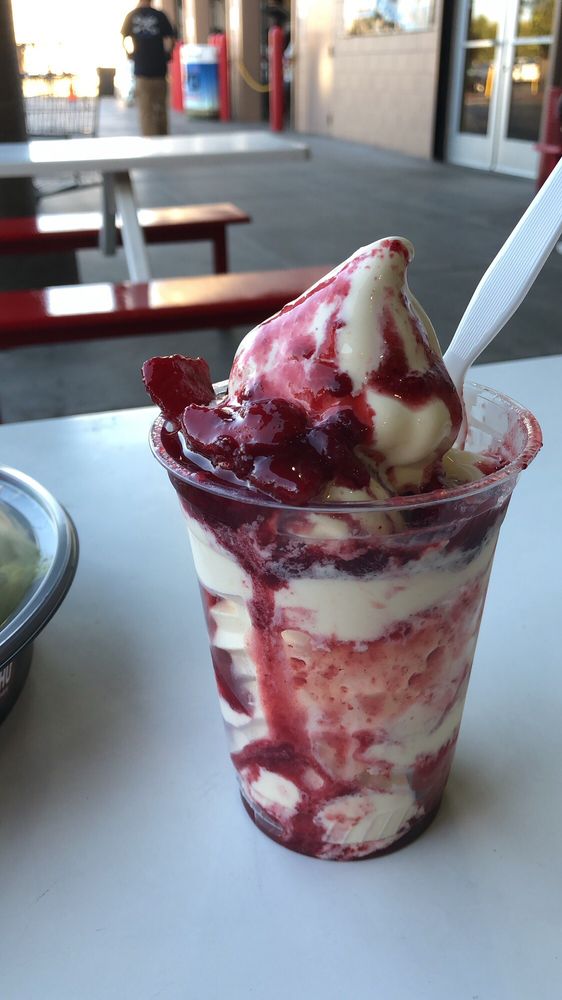 COSTCO FOOD COURT 24 Photos & 57 Reviews 1616 E Hammer Ln, Stockton