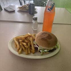 La Michoakana Y Cafe - Hamburger best in town