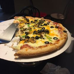 Mancinos Pizzas and Grinders - Veggie Pizza is great!