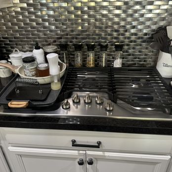 Kat’s Cleaning Services - Stove - Home Cleaning Near Me - Las Vegas, Nevada Kat’s Cleaning Services - Stove - Home Cleaning Near Me - Las Vegas, Nevada