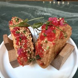 Wonton tacos