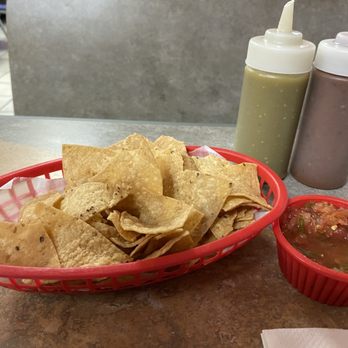 El Gallo Tapatio - a basket of chips and salsa - Mexican Near Me - Alsip, Illinois