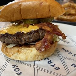 Byron Hamburgers - Bacon burger