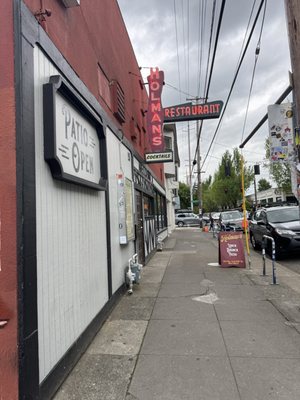 Holman's Bar & Grill by null