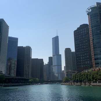 Shoreline Sightseeing - Chicago river boat tour - Architectural Tours Near Me - Chicago, Illinois