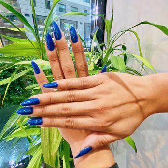 Bilancia Nail Spa - Nail Salons Near Me - Chicago, Illinois