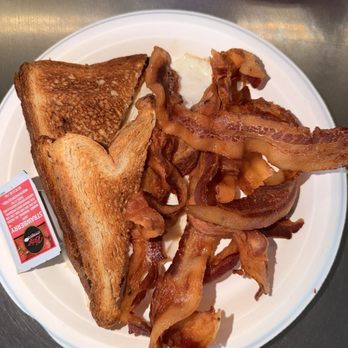 Rainbow Drive-In - BACON AND 2 EGGS PLATE* - Hawaiian Near Me - Honolulu, Hawaii