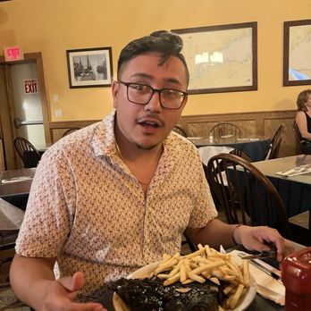 Cliff's Rendezvous Restaurant - Marinated Porterhouse steak - American Near Me - Riverhead, New York