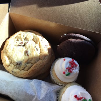 A Bakeshop - A box of awesomeness - Bakeries Near Me - Phoenix, Arizona