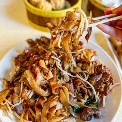 Jade Cathay - Beef Chow Fun