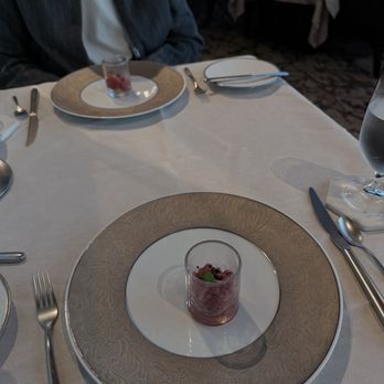 The Edge Restaurant & Lounge - Palate cleanser! - New American Near Me - Stateline, Nevada The Edge Restaurant & Lounge - Palate cleanser! - New American Near Me - Stateline, Nevada