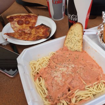 Giannotto's Pizzaria - Very saucy "linguine with pink sauce" and a couple slices of pizza. - Pizza Near Me - Wailuku, Hawaii Giannotto's Pizzaria - Very saucy "linguine with pink sauce" and a couple slices of pizza. - Pizza Near Me - Wailuku, Hawaii