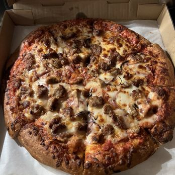Vivi's Pizza & Pasta - Sausage and onion. Good. - Pizza Near Me - Kapaʻa, Hawaii Vivi's Pizza & Pasta - Sausage and onion. Good. - Pizza Near Me - Kapaʻa, Hawaii