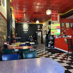 Steve's Hot Dogs - Interior