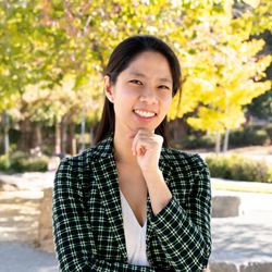 Melody Academy of Music - Teacher IChen teaches violin, viola, and piano