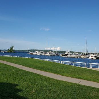 Clinch Park Beach - Parks Near Me - Traverse City, Michigan Clinch Park Beach - Parks Near Me - Traverse City, Michigan