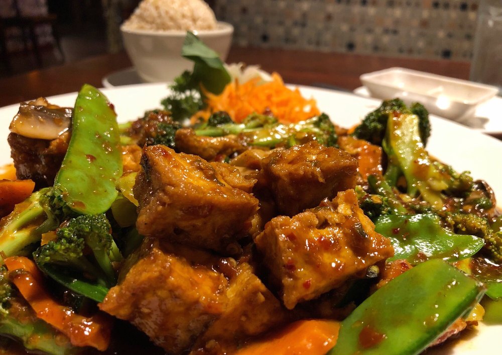 CHIN CHIN CHINESE RESTAURANT 837 Hwy 400 S, Dawsonville, 42