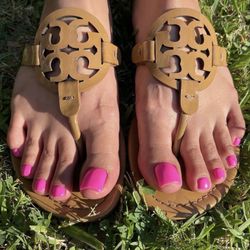 Asher Institute of Hampton - Best gel pedi for $13 I tipped $20 she is the best!
