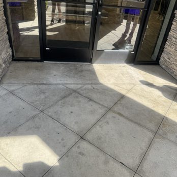 Xfinity - Going in..... - Mobile Phones Near Me - Fresno, California Xfinity - Going in..... - Mobile Phones Near Me - Fresno, California