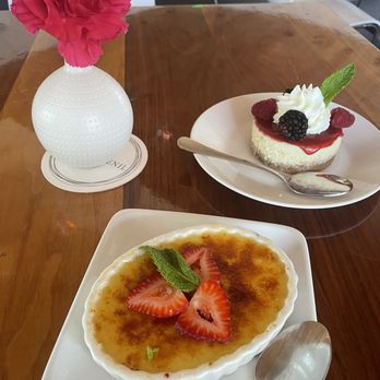 Bistro Menil - Creme brûlée and cheesecake - Bars Near Me - Houston, Texas Bistro Menil - Creme brûlée and cheesecake - Bars Near Me - Houston, Texas