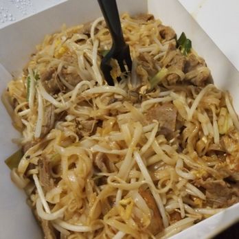 Thai Basil - Not sure who was cooking tonight, but they forgot to flavor the food. - Thai Near Me - Phoenix, Arizona