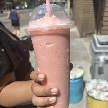 Yokee Milk Tea - Watermelon smoothie - Bubble Tea Near Me - Oakland, California Yokee Milk Tea - Watermelon smoothie - Bubble Tea Near Me - Oakland, California