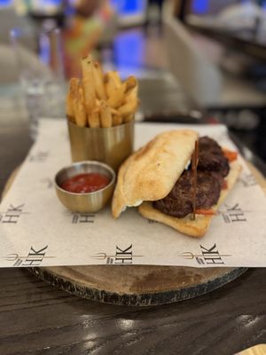 Gordon Ramsay Hell's Kitchen - Miami by null