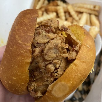 FOMO Chicken - Food Trucks Near Me - Portland, Oregon