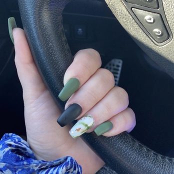 Sandy Nail and Spa - marble green nails - Nail Technicians Near Me - Franklin Square, New York